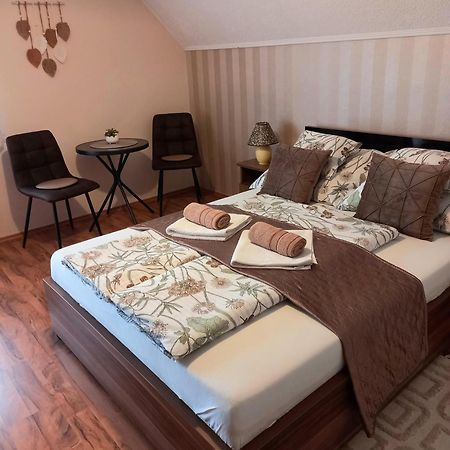 Alfa Apartman Harkan Exterior foto